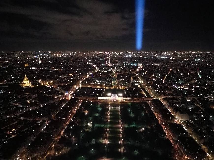 Place Torre Eiffel