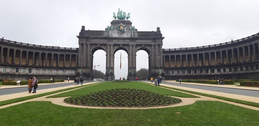 Place Parque del Cincuentenario