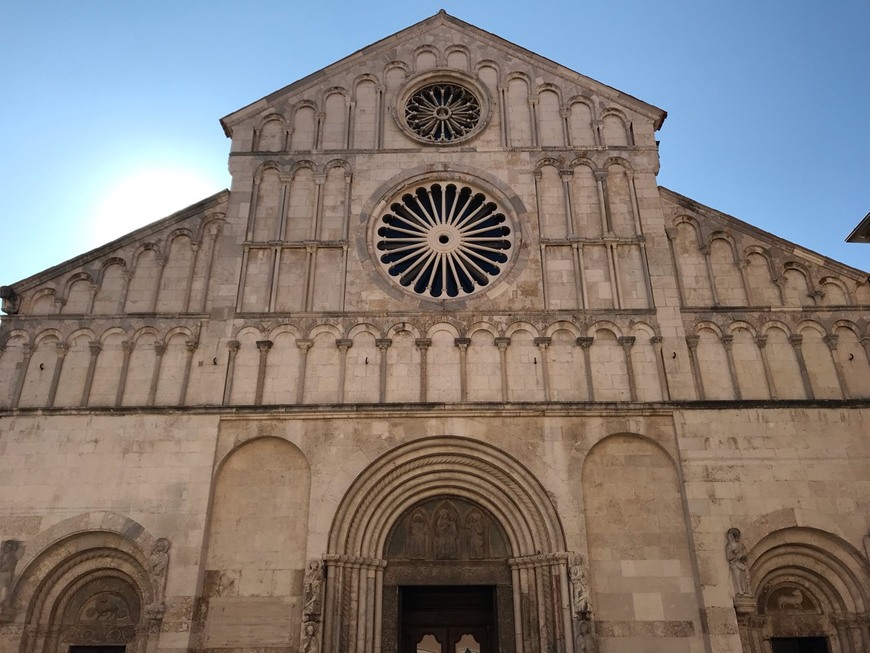 Lugar Igreja de S. Donato