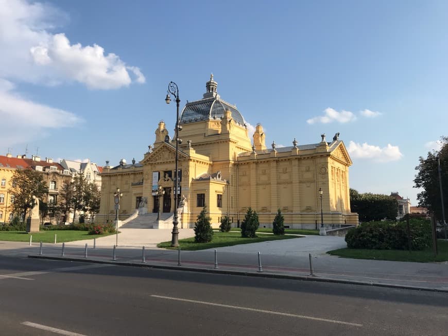 Lugar Croatian National Theatre in Zagreb