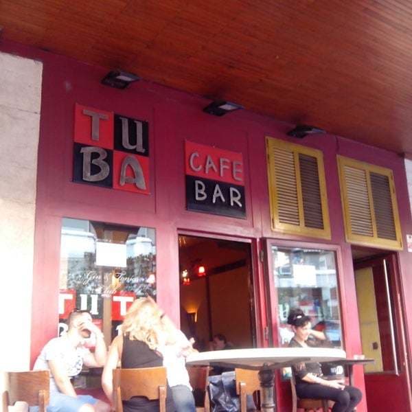 Lugar CAFE BAR LA TUBA