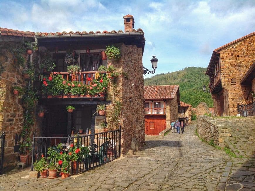 Place Bárcena Mayor