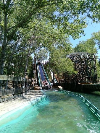 Lugar Silver River Flume