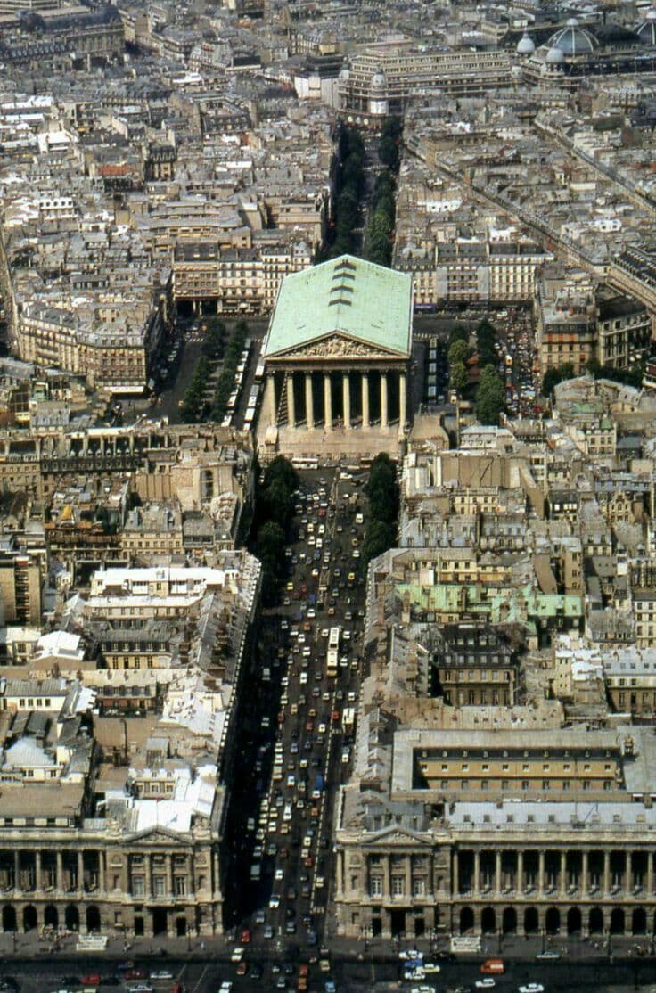 Place Rue Royale