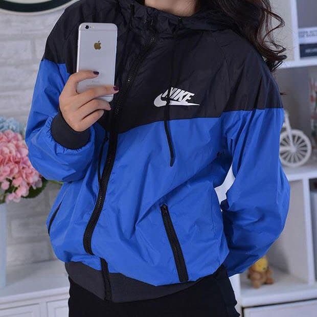 Fashion 💙💙campera nike