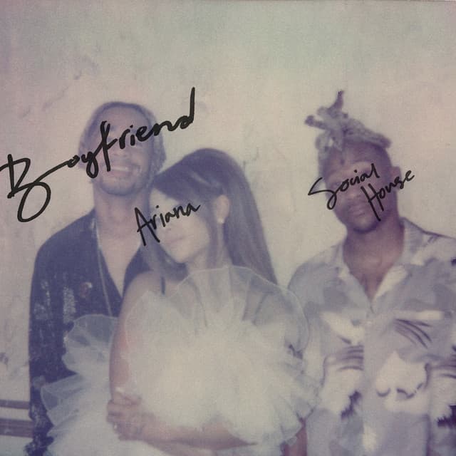 Canción boyfriend (with Social House)