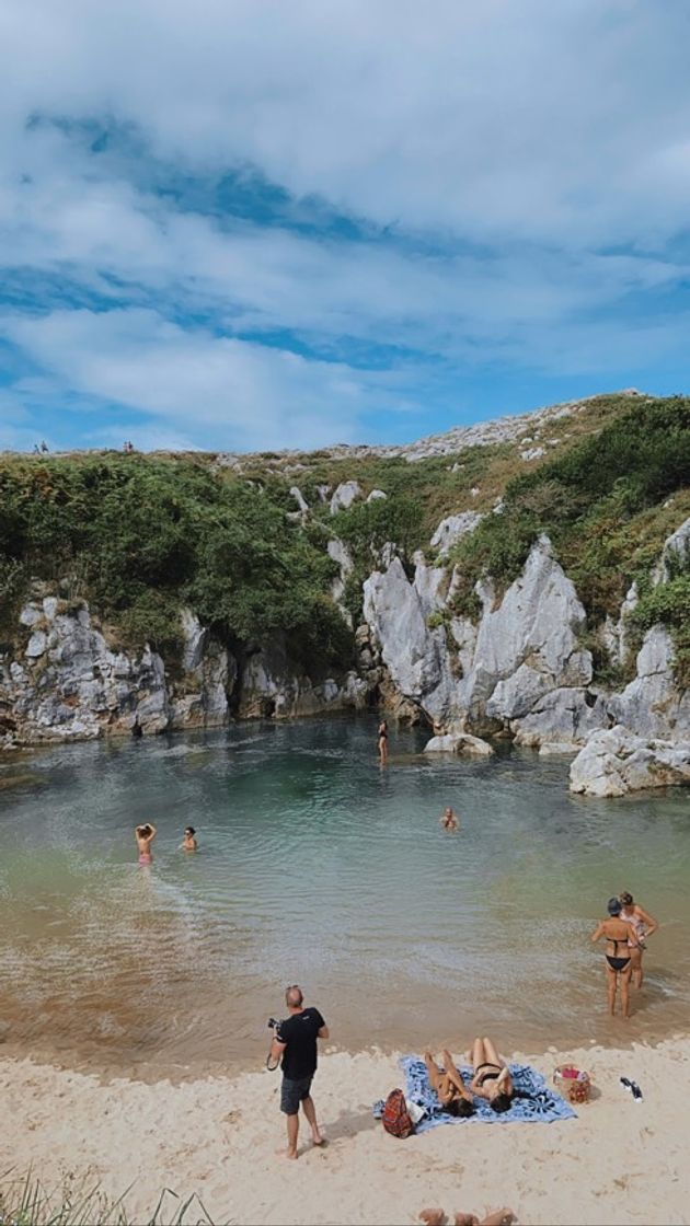 Lugar Playa de Gulpiyuri