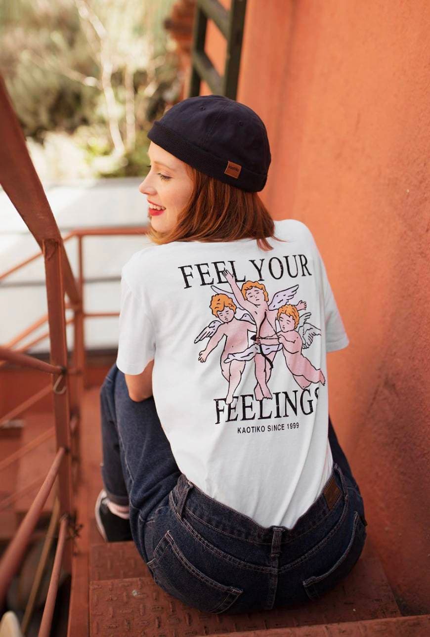 Moda Camiseta Kaotiko Feel Your Feelings Blanca