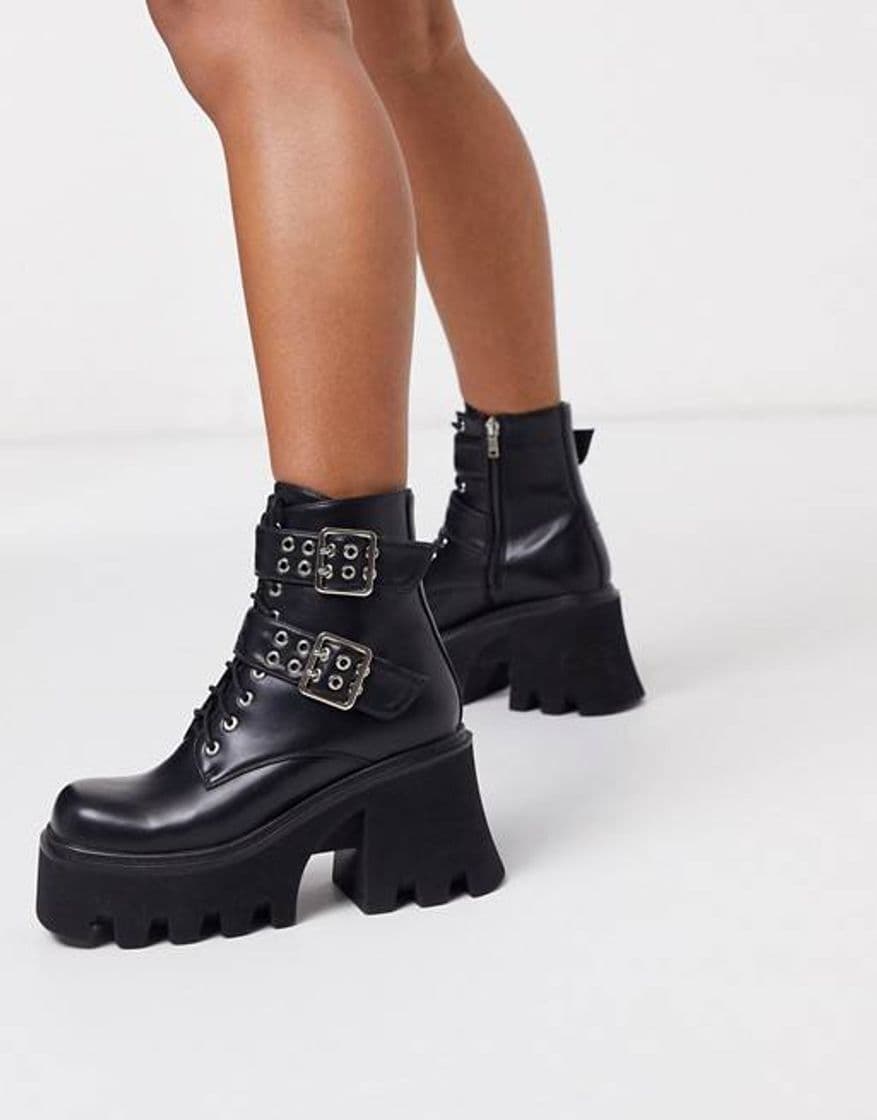 Product Botas de tacón con hebillas en Negro👀