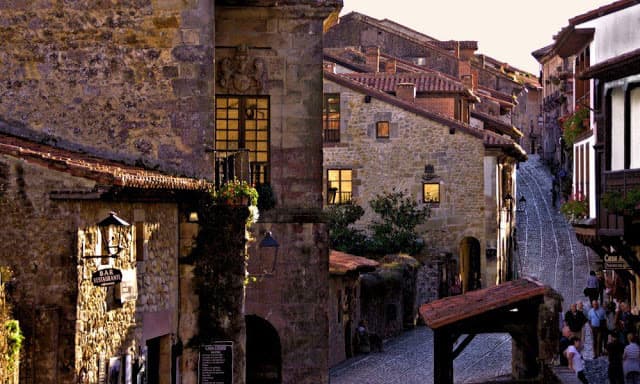 Place Santillana del Mar