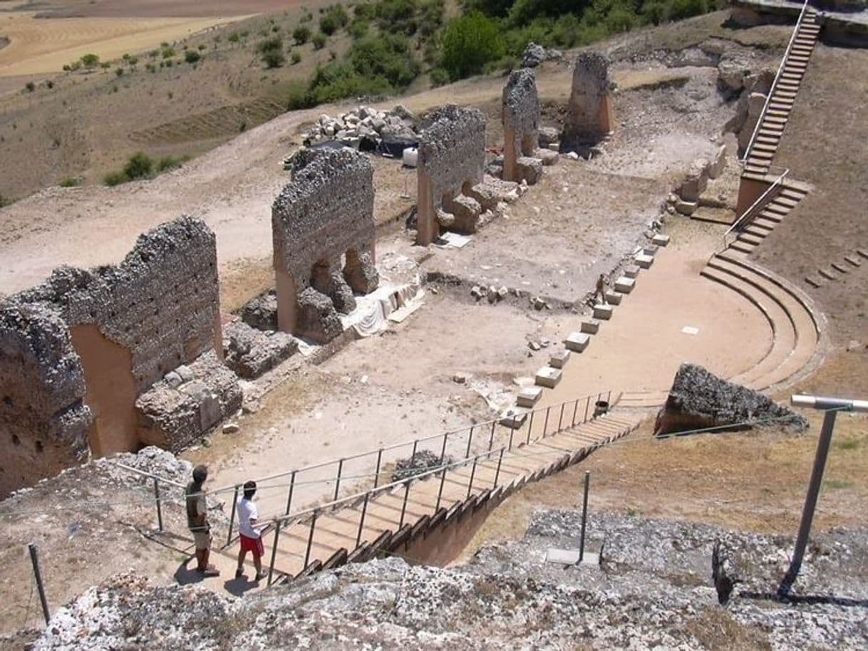 Place Teatro Romano de Clunia Sulpicia