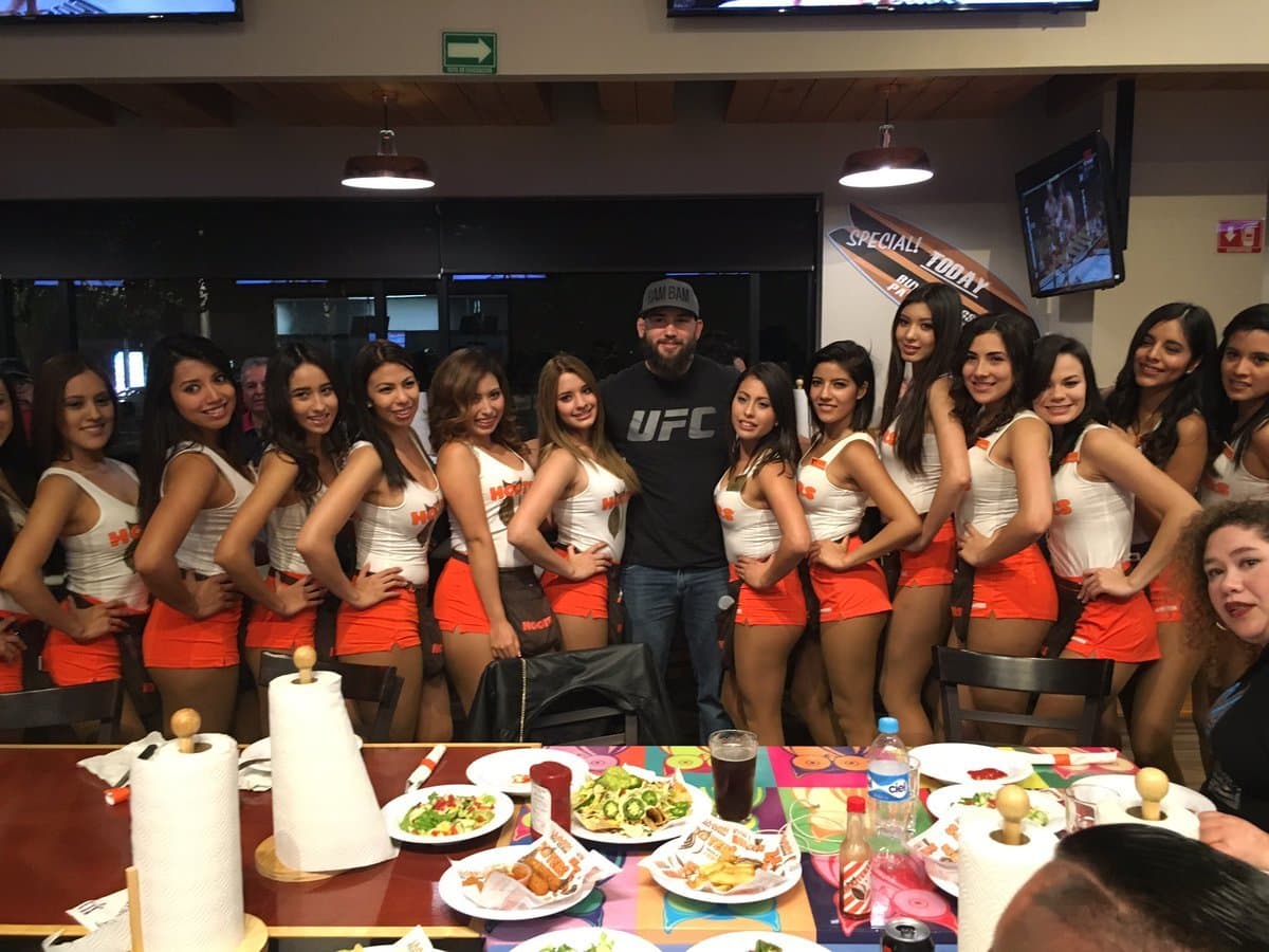 Restaurants Hooters Polanco