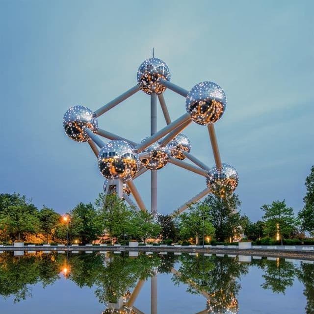 Place Atomium