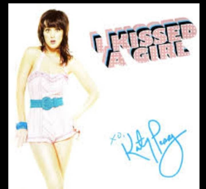 Music I Kissed A Girl