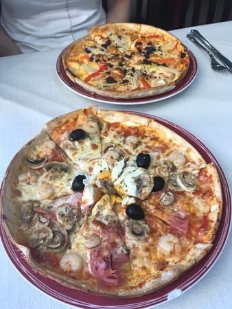 Restaurantes Pizzería La Competencia