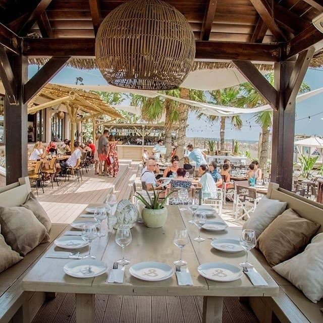 Restaurantes Nuevo & Sur Beach House