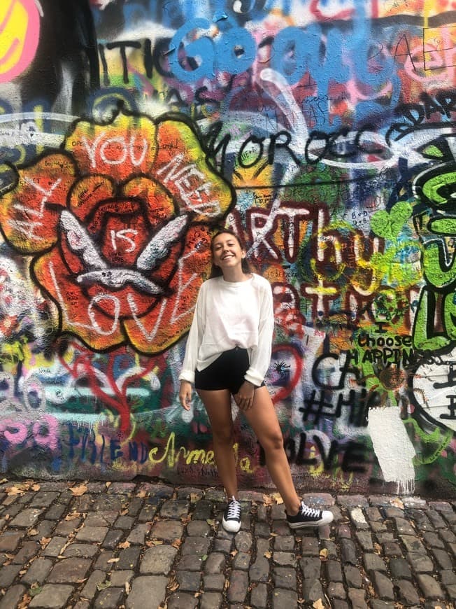 Lugar John Lennon Wall