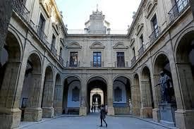 Lugar Universidad de Sevilla