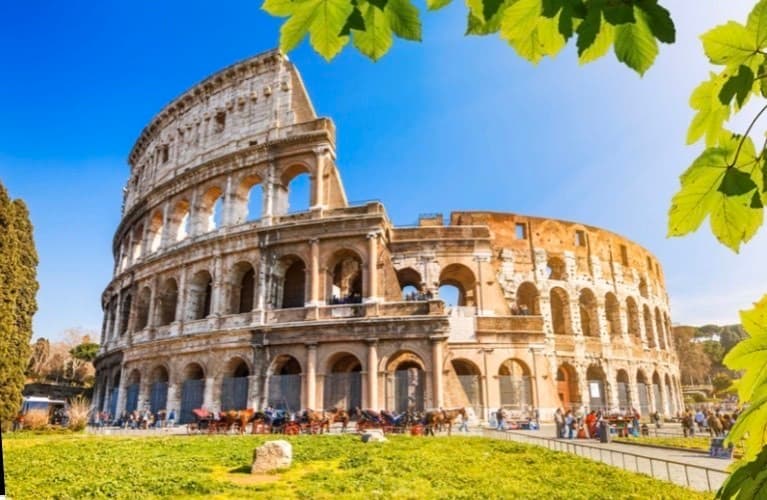 Lugar Coliseo de Roma