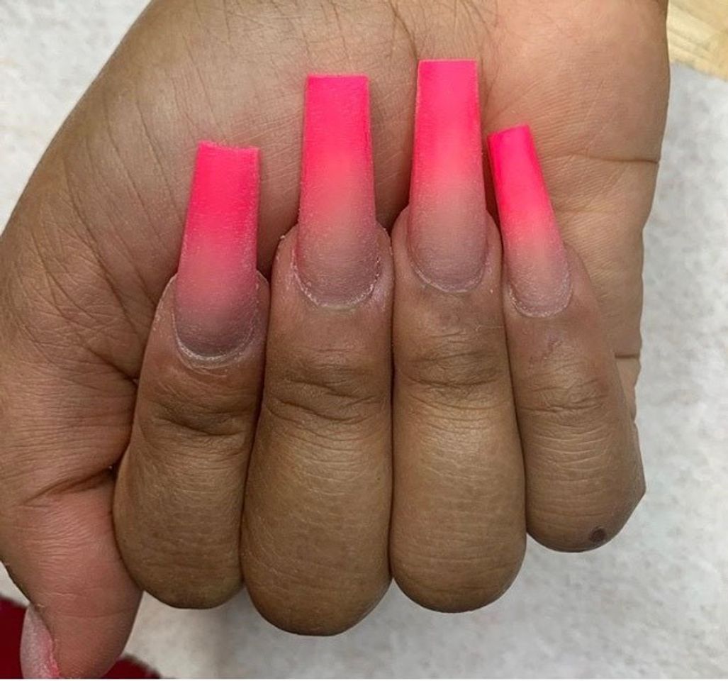 Fashion Pink Nails 