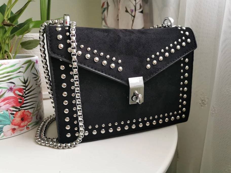 Product Bolso negro cadena