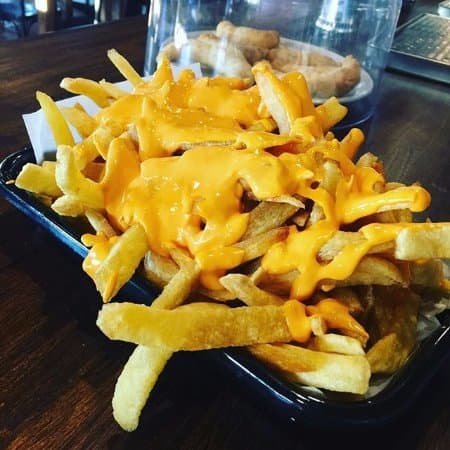 Restaurants Papas con cheddar