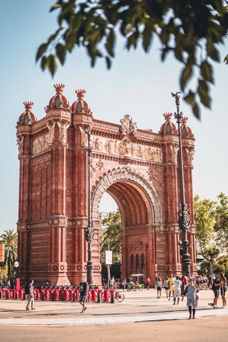 Place Arc de Triomf