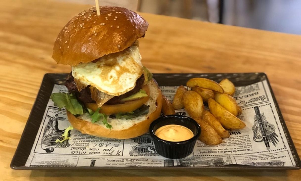 Place Fiamma 🍔🍺 Hamburguesería y Cervecería Gourmet en el centro de Granada