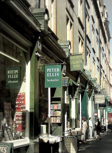 Lugar Cecil Court