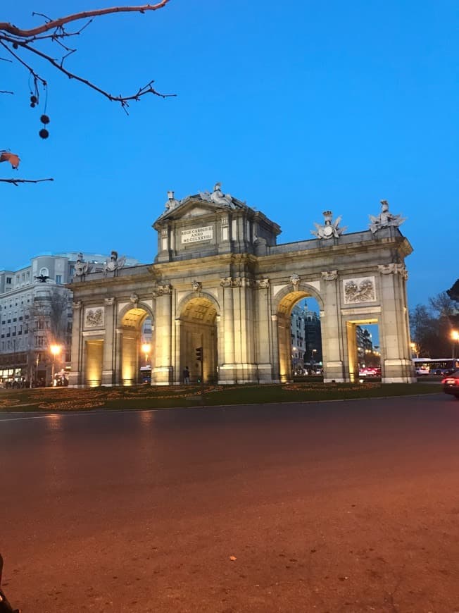 Lugar Puerta de Alcalá