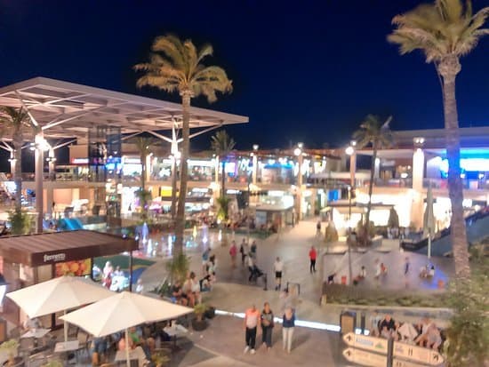 Lugar Centro comercial Zenia Boulevard