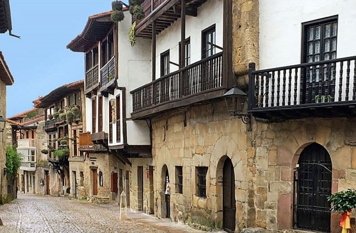 Place Santillana del Mar