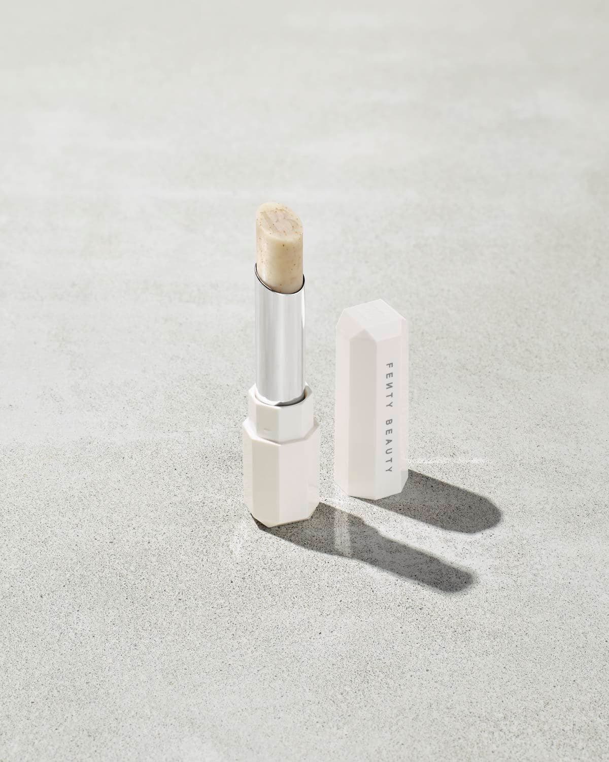 Moda Pro Kiss'r Lip-Loving Scrubstick | Fenty Beauty