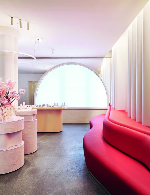 Place Glossier Flagship Store