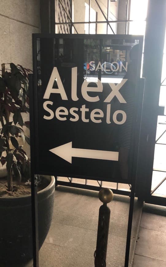 Lugar Salón Alex Sestelo | Peluquería Barrio Salamanca