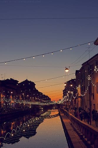 Place Navigli