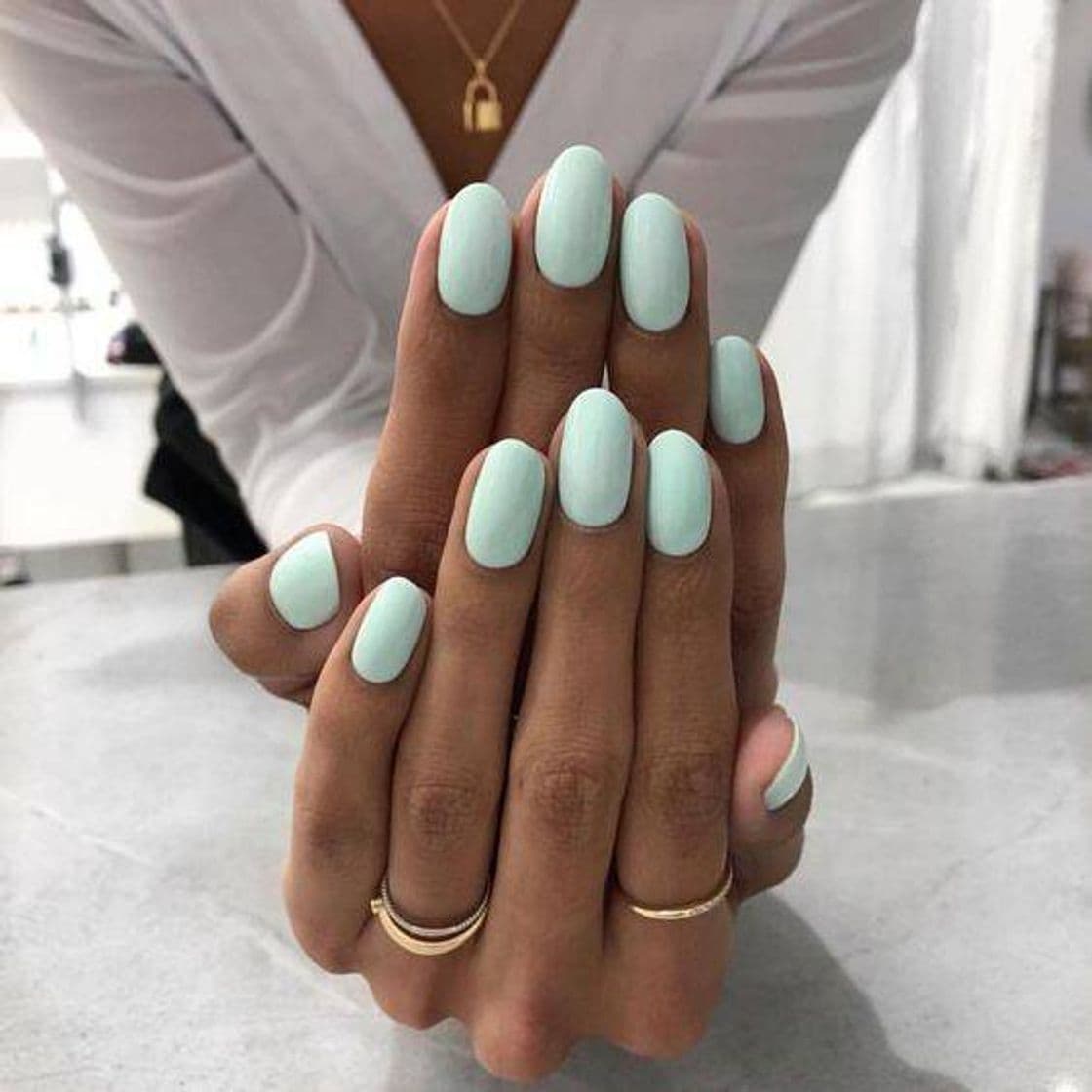 Moda uñas celestes