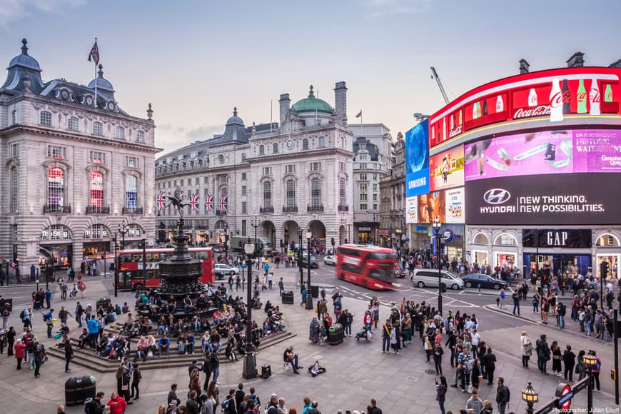 Lugar Piccadilly Circus