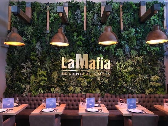 Restaurants La Mafia se sienta a la mesa