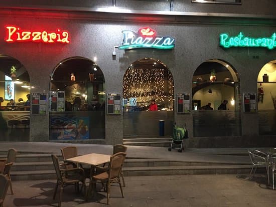 Restaurants Pizzeria La Piazza