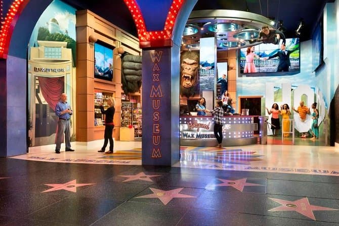 Place Hollywood Wax Museum®