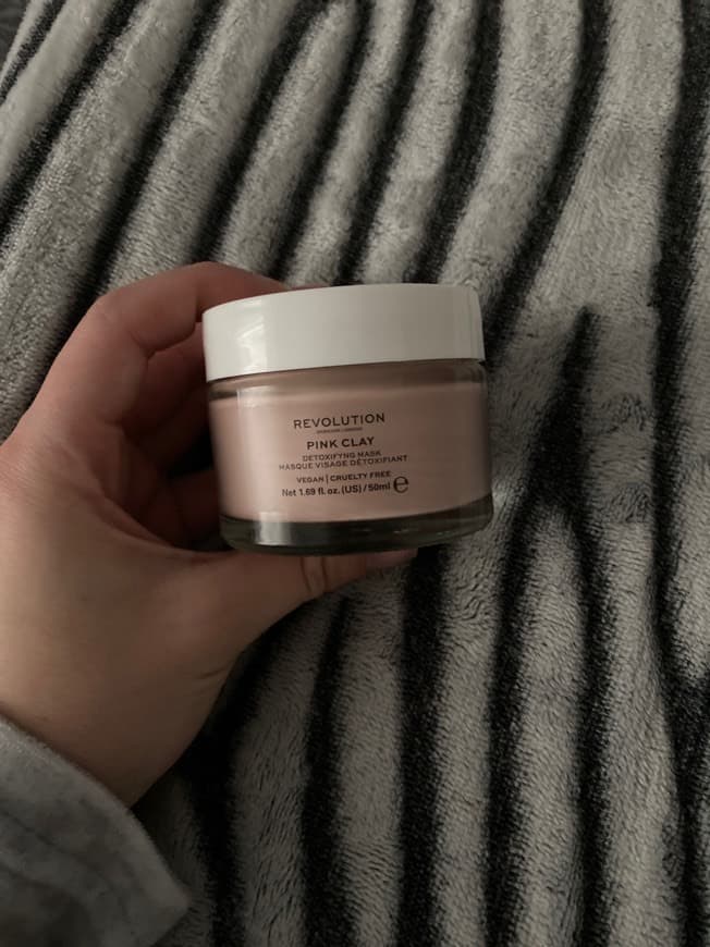 Belleza Máscara facial desintoxicante de arcilla rosa Revolution Skin