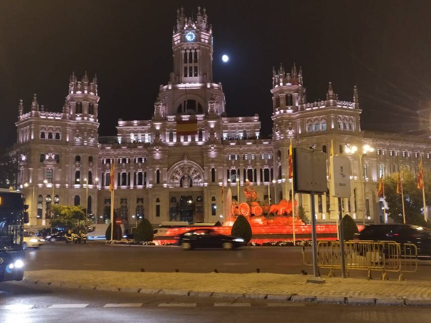 Place Plaza de Cibeles