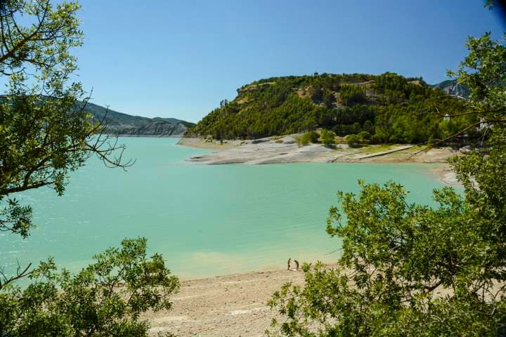 Lugar Embalse de Yesa