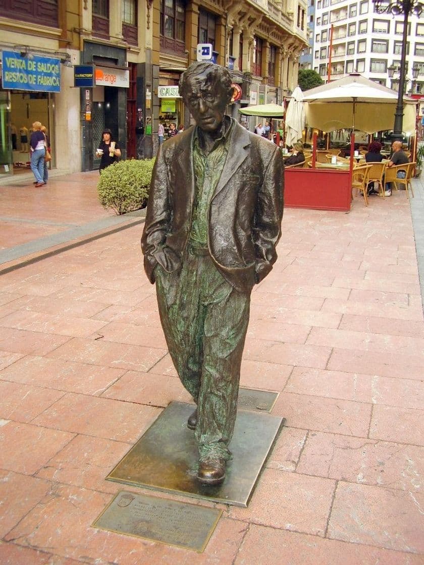 Lugar Estatua de Woody Allen