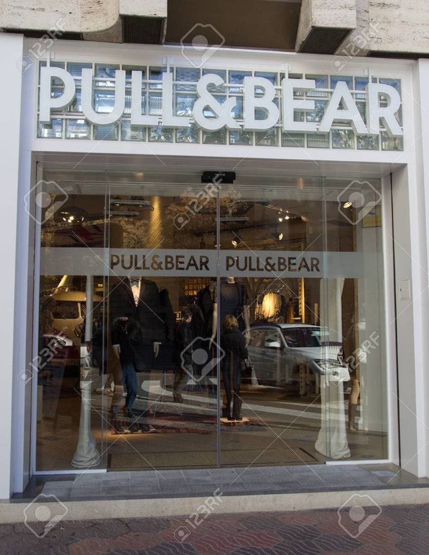 Place Pull And Bear