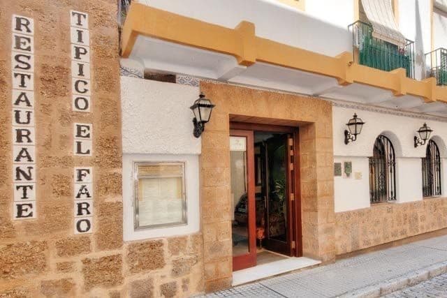 Restaurants Restaurante El Faro de Cádiz