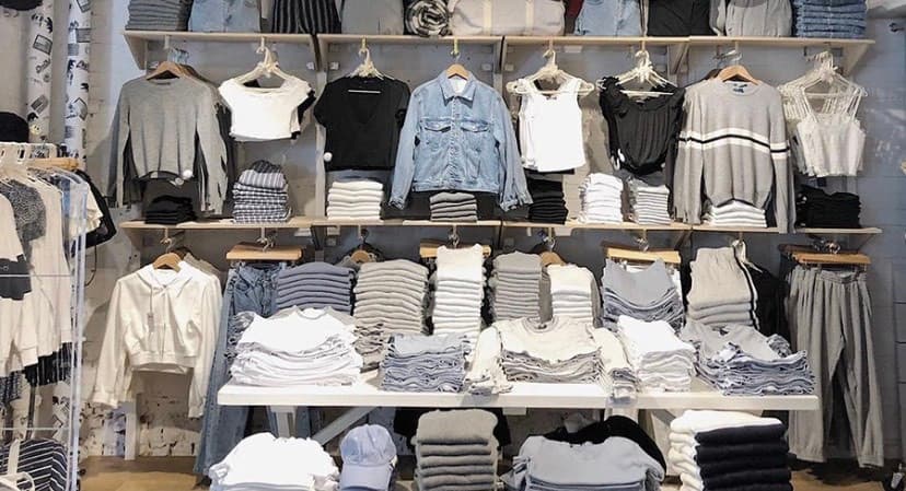 Place Brandy Melville