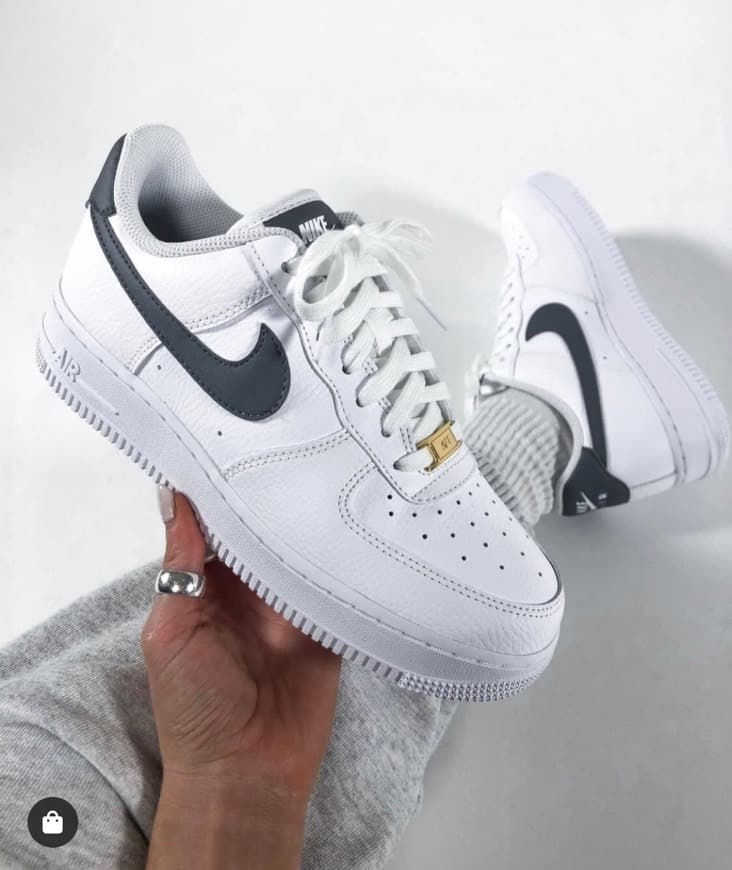 Product Nike Air Force 1 07 patent white grey