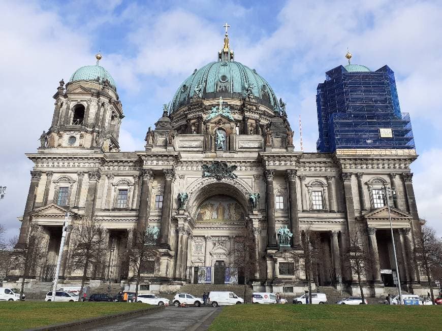 Lugar Catedral de Berlín